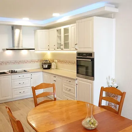 Miocevic Apartament *